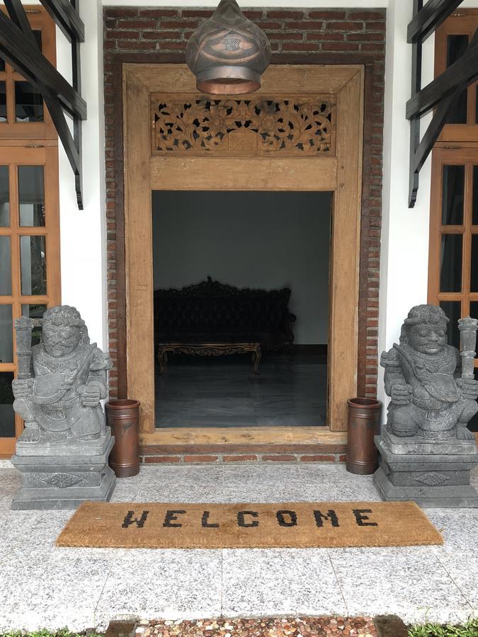 Rumah Dharma 3 Grha Timoho Yogyakarta Exterior photo